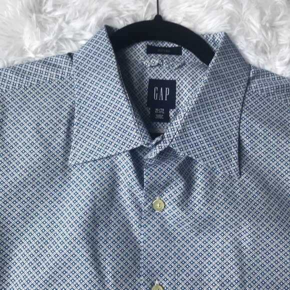 GAP Fitted Blue Checkered Button Down Dress Shirt - Picture 8 of 9